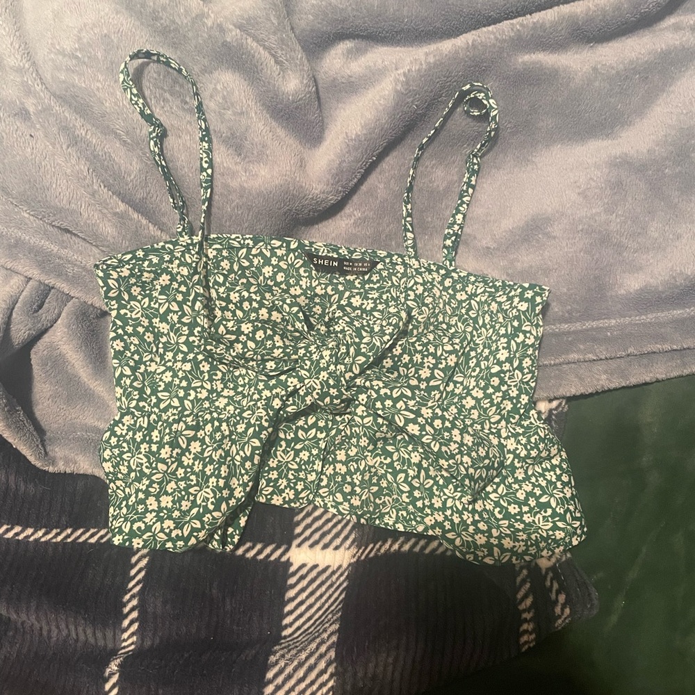 Floral Tie Front Crop Top